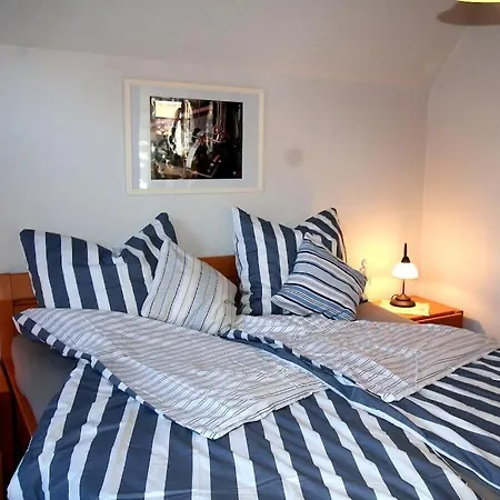 With 3 Bedrooms * Гретзиль